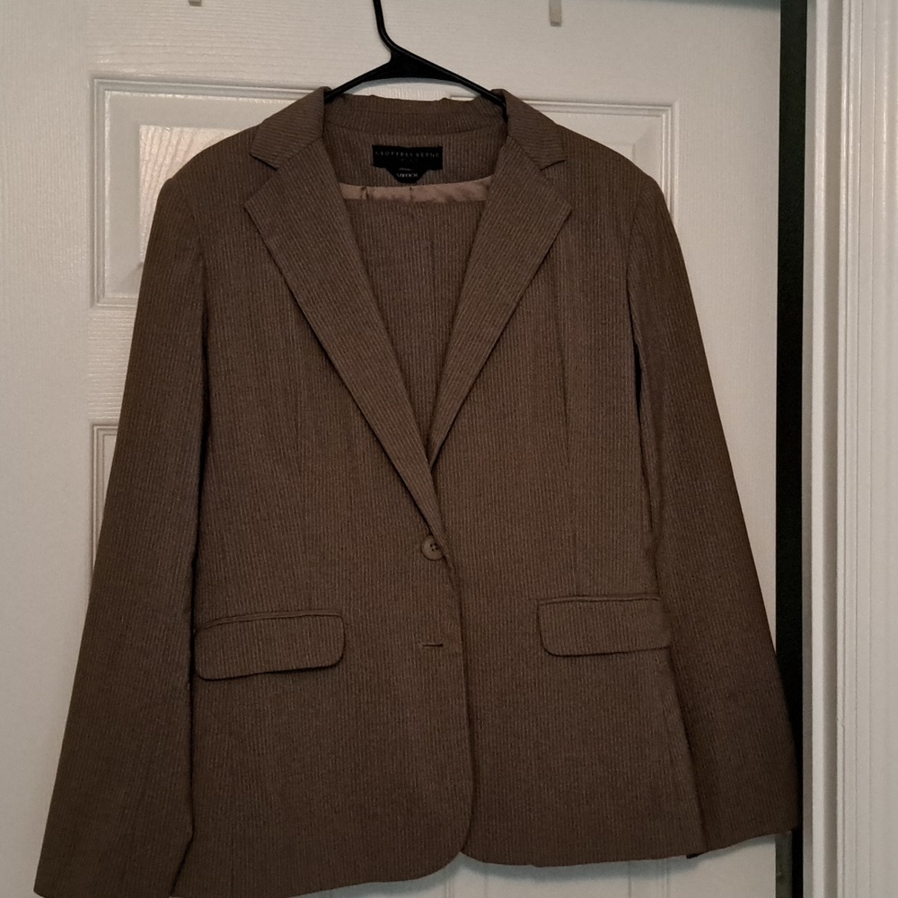 Women's 2 piece suit